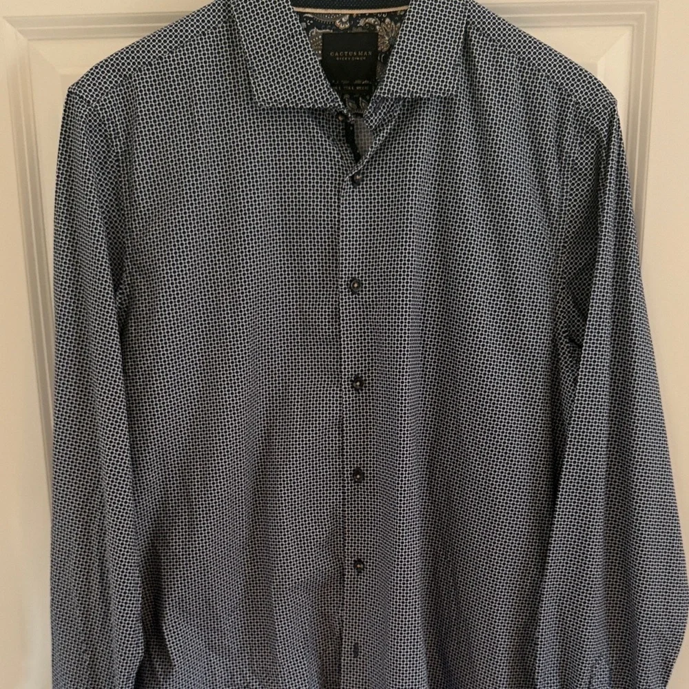 Cactus Man Ricky Singh Men's Patterned Navy Button-Down Shirt Size L - Picture 3 of 6